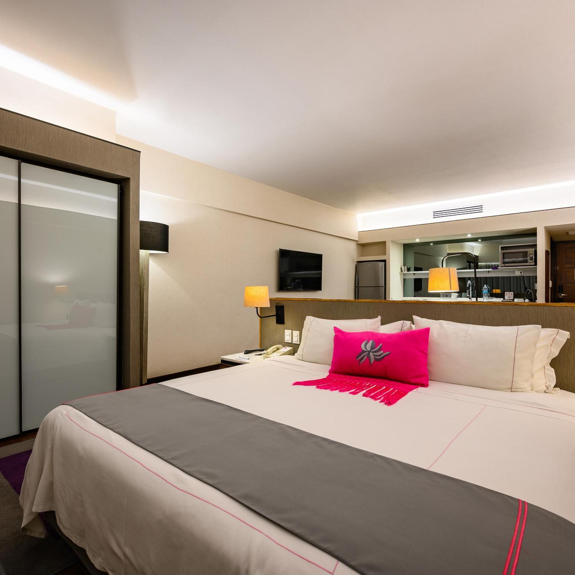 Las Suites Campos Eliseos Mexico City Exterior photo
