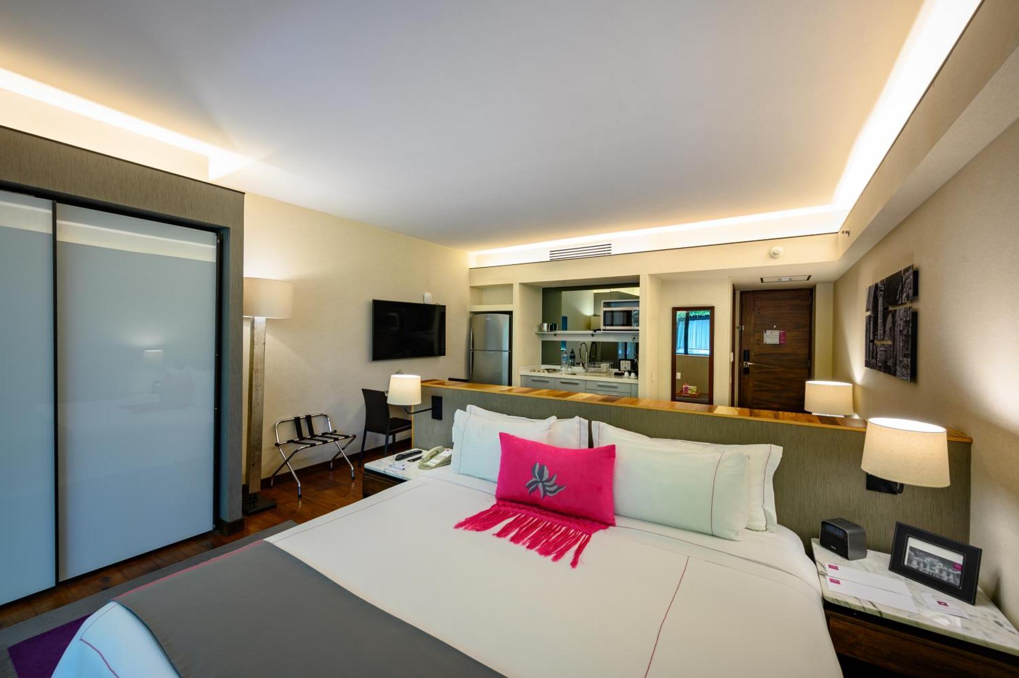 Las Suites Campos Eliseos Mexico City Exterior photo